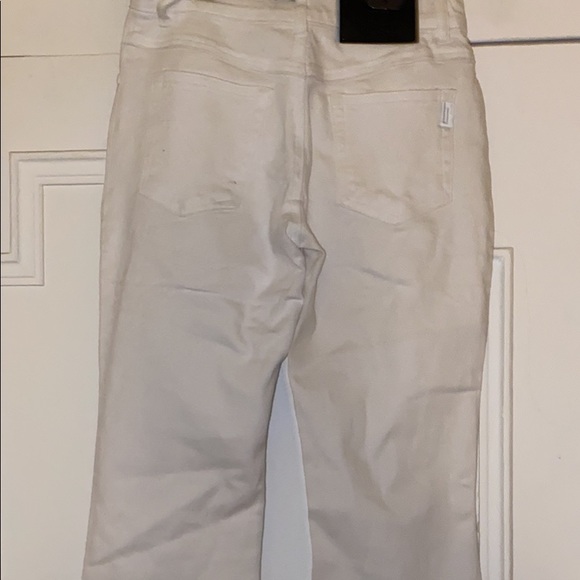 Authentic White Gucci Jeans - Picture 3 of 5
